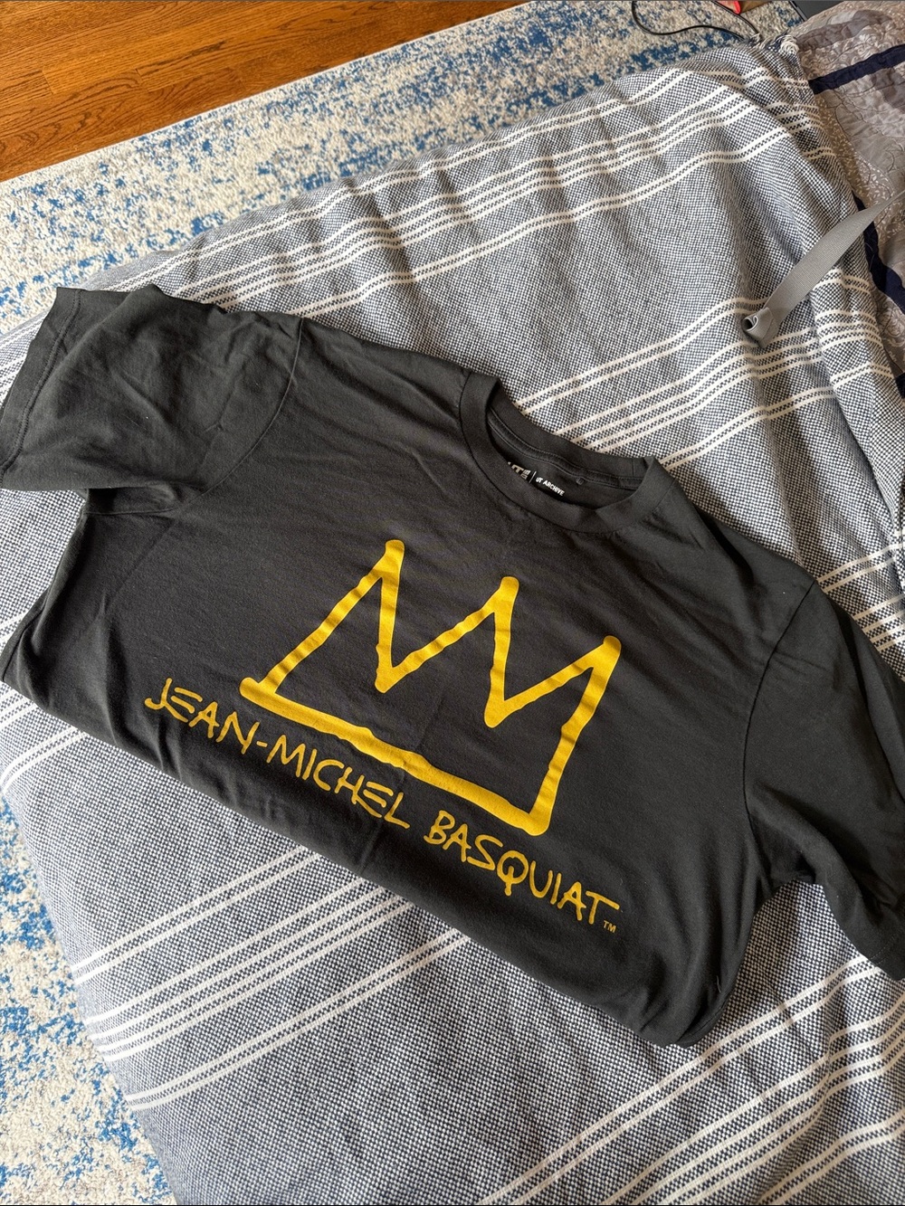 Basquiat charcoal gray Short Sleeve Graphic Tee with Yellow Crown